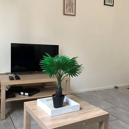 Jolie Studio En Centre Ville Châteauroux Buitenkant foto
