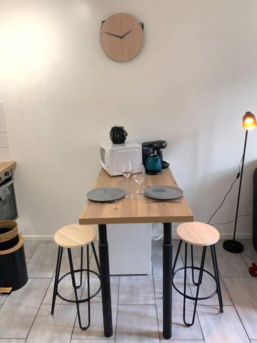 Jolie Studio En Centre Ville Châteauroux Buitenkant foto