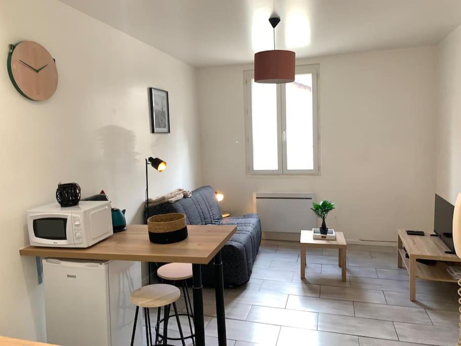 Jolie Studio En Centre Ville Châteauroux Buitenkant foto